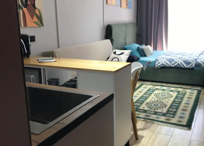 Апартаменты Напротив Моря В Доме Бизнес Класса Guru Residence